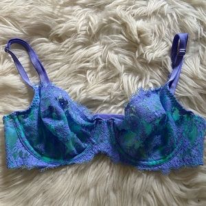 Victoria’s Secret 34C unlined Demi bra